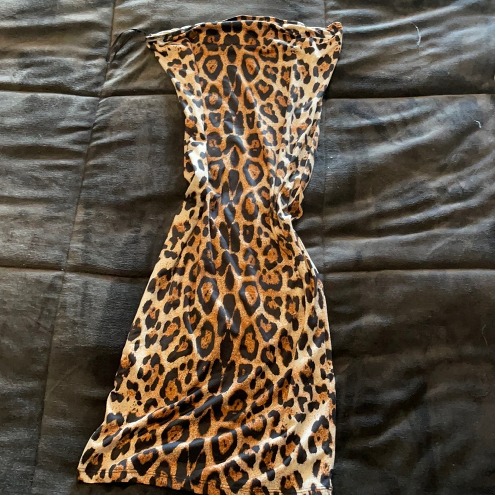SHE IN ANAIMAL PRINT DRESS